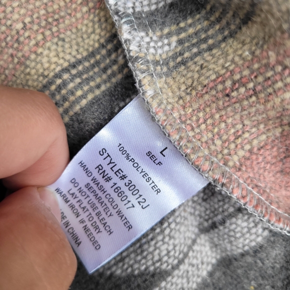 Aztec pattern jacket - Picture 3 of 6